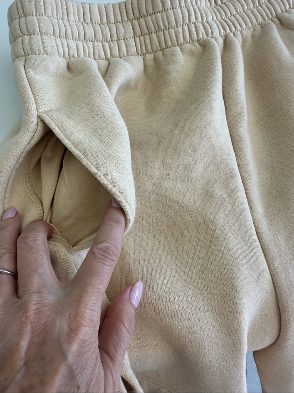 Abercrombie & Fitch High Rise Lounge Shorts - Picture 7 of 10